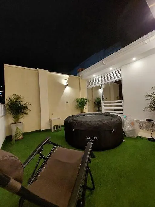 Moderno Aptartamento, Terraza Con Jacuzzi Privado Cali